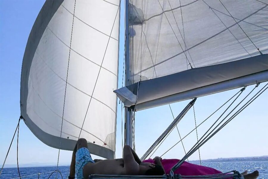 Catania: Coastline Sailing Trip 6hr with Aperitif and Lunch - FAQ