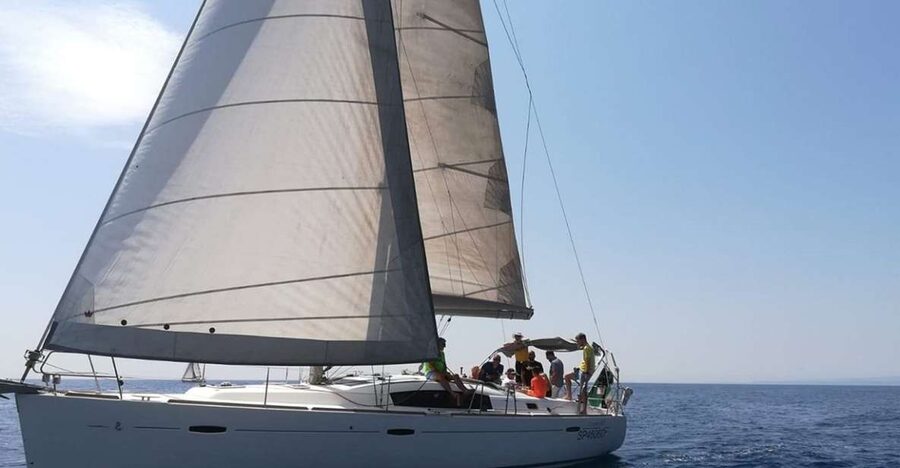 Catania: Coastline Sailing Trip 6hr with Aperitif and Lunch - Setting out from Catania’s harbor
