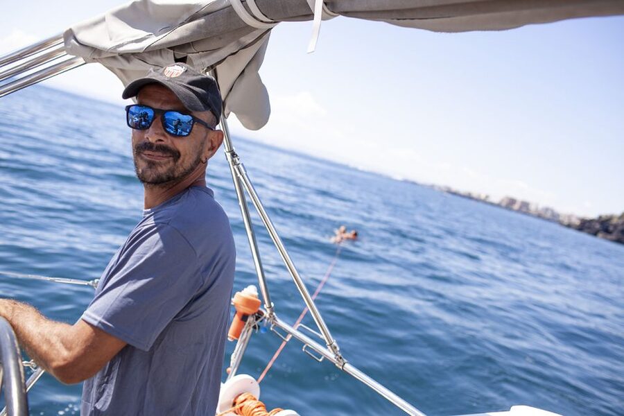 Catania: Coastline Sailing Trip with Aperitif and Prosecco - Who should book this Catania sailing trip?