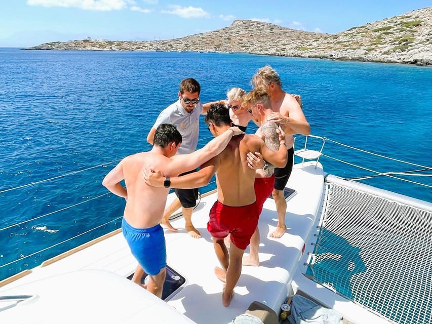 Chania: Afternoon Catamaran trip - Dinner, Drinks & Sunset - FAQ
