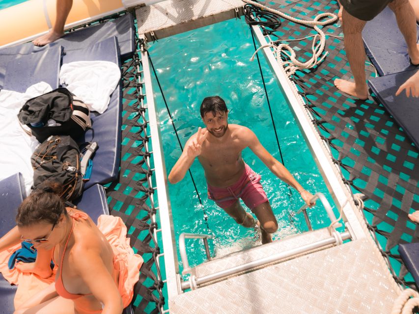 Comino: Blue Lagoon Catamaran Cruise with Lunch and Open Bar - The ride to Comino