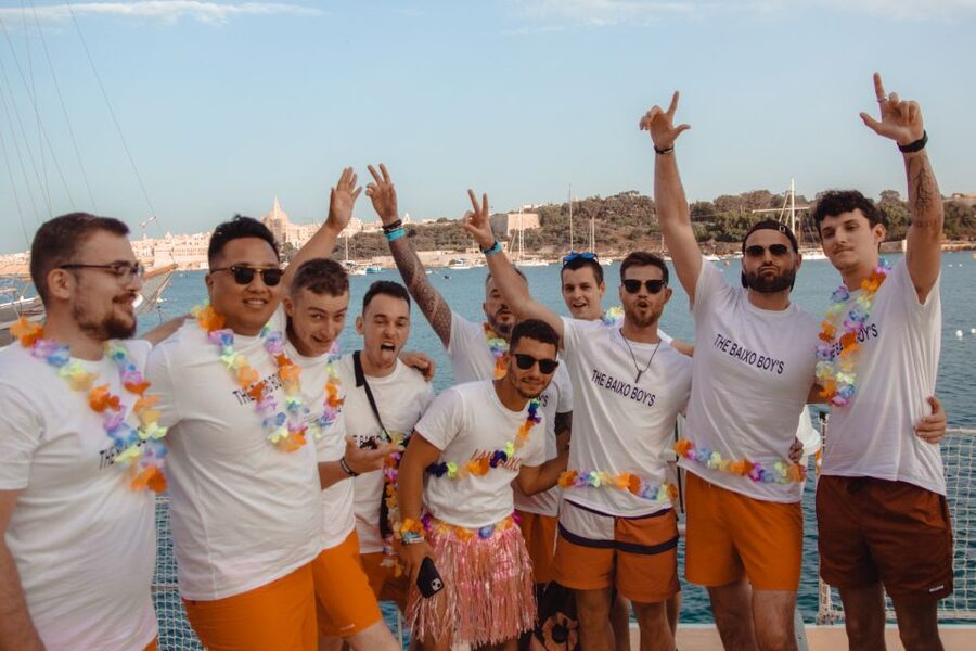Comino: Blue Lagoon Catamaran Cruise with Lunch and Open Bar - Swimming at the Blue Lagoon
