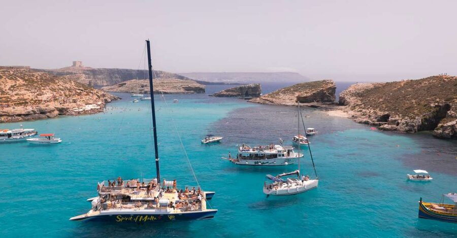 Comino: Blue Lagoon Catamaran Cruise with Lunch and Open Bar - Boarding in Sliema and choosing your place