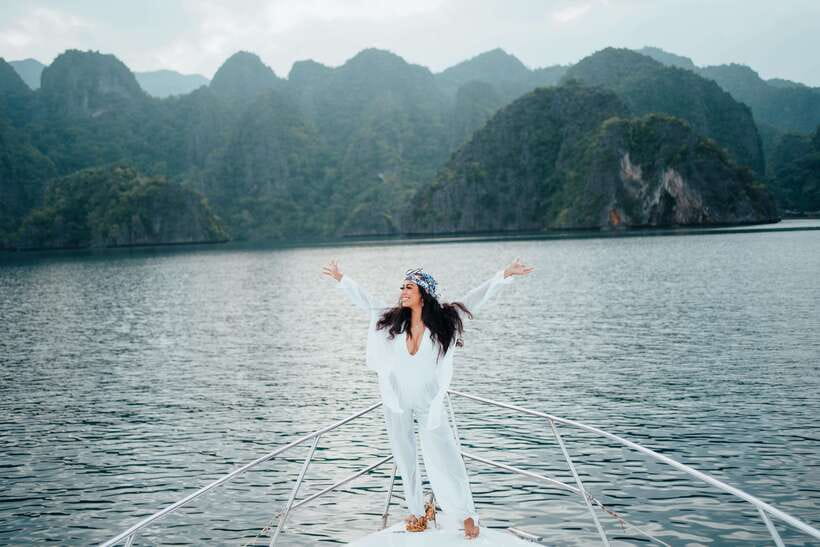 Coron: Private Island-Hopping Tour on a Yacht or Speedboat - Kayangan Lake and the first big view