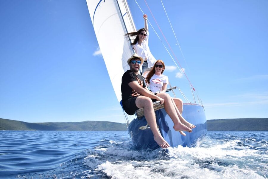 Cres: Sailing Experience Day-Trip - Lubenice beach and the first long swim
