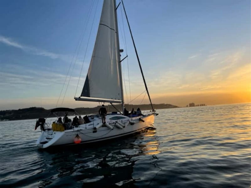 Cultural Sailing Tour in Lisbon - What the two-hour route is like