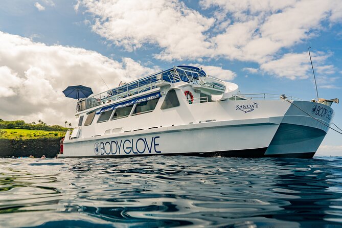Deluxe Snorkel & Dolphin Watch Aboard a Luxury Catamaran from Kailua-Kona - Leaving Kailua Pier for the Kona Gold Coast