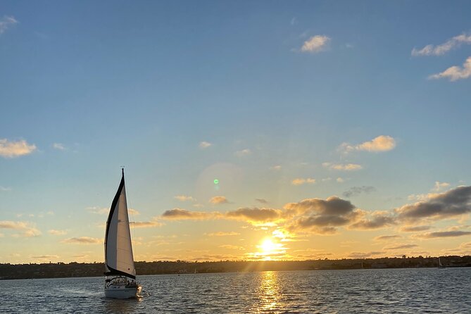 Deluxe Sunset & Day Sail Small Group - Shelter Island and the quieter side of the bay