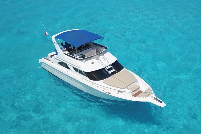 Deluxe Yacht 48FT with FlyBrige Rental in Cancun - Crew service and the feel of a private charter