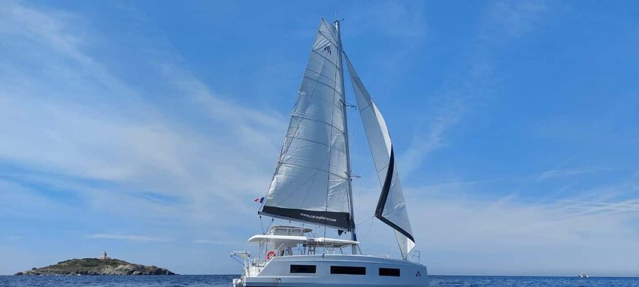 Departure from BRUSC: Half-day catamaran cruise - Should you book the Brusc catamaran cruise?