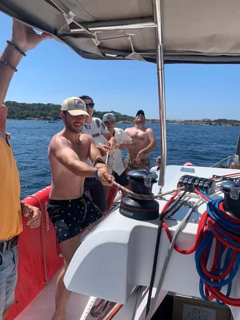 Departure from BRUSC: Half-day catamaran cruise - Who will enjoy this cruise most?