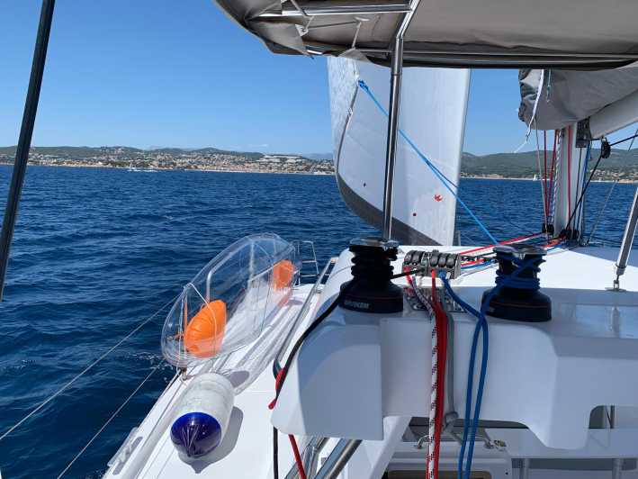 Departure from BRUSC sunset on sailing catamaran - Key points to know before you sail