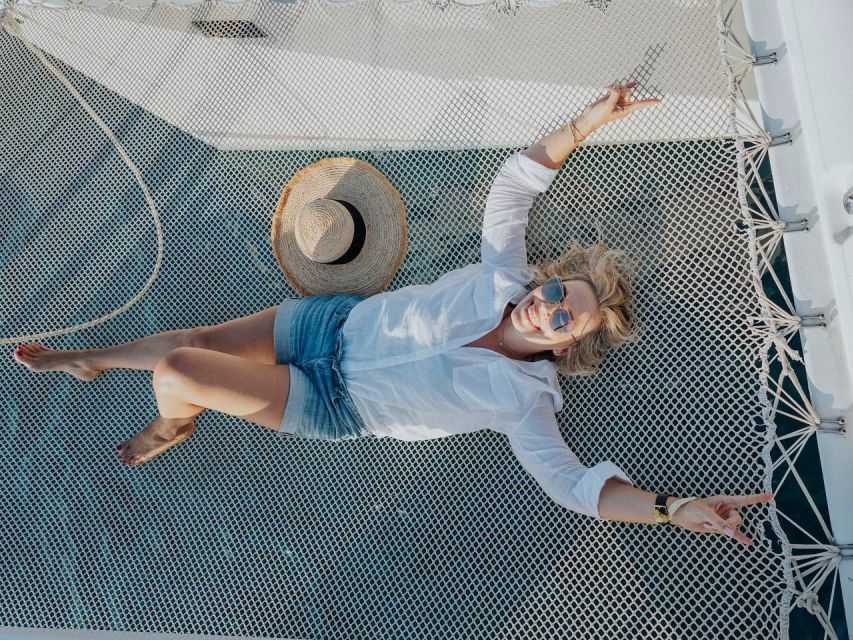 Dia Island Catamaran – Premium Lunch, Open Bar, Small Group - The return sail and possible timing changes