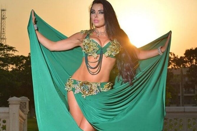 Dinner Nile Cruise belly dancer open buffer tanora show sailing on Nile - Private tour advantages and the small-group question