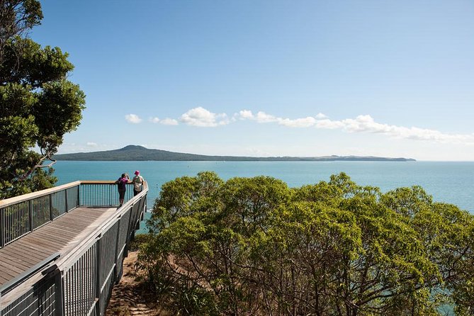 Discover Auckland City Tour: The City of Sails - Along the waterfront to Mission Bay
