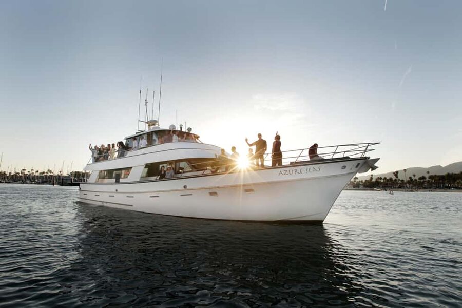Discover Santa Barbara Yacht Cruise - Choosing between the main and upper decks