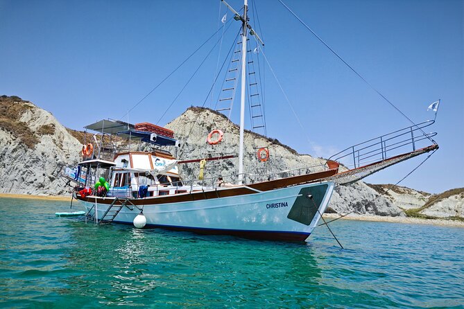 Dreamy Sails Daily Cruises at Argostoli Kefalonia Island - Lunch, wine, and the social side of the boat