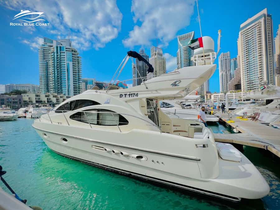 Dubai: Azimut 42 Feet Private Luxury Yacht Cruise - Starting at Royal Blue Coast Yachts Rental