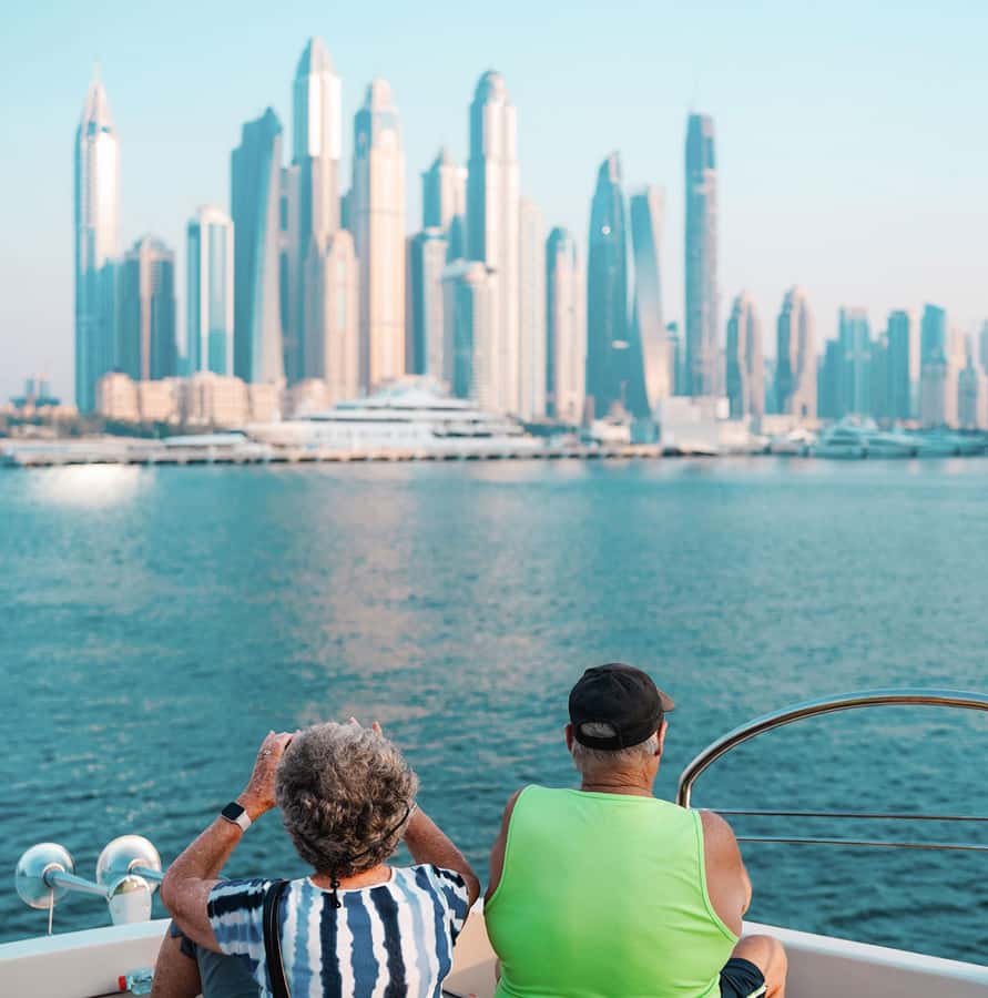 Dubai: Instagrammable Yacht Tour with Drinks & Ain/JBR Views - How to make the most of the hour