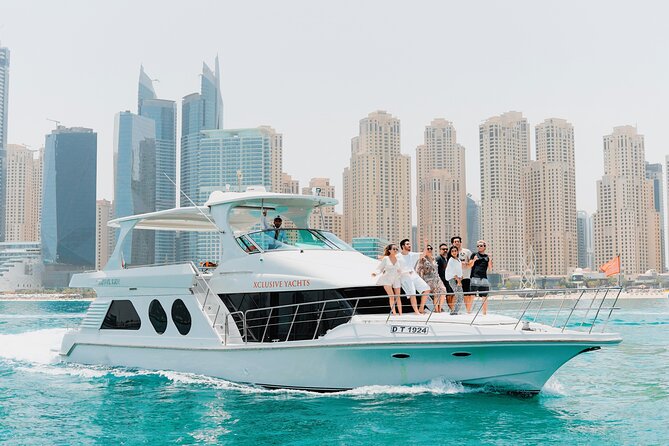Dubai Marina 1hr Yacht tour with Drinks - Choosing the best departure time