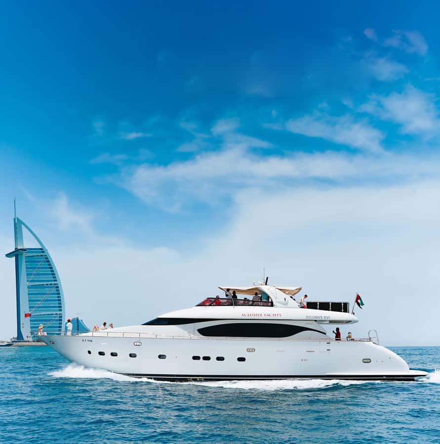 Dubai Marina: Luxury Yacht Tour with Breakfast or BBQ Option - On board the 65-foot yacht