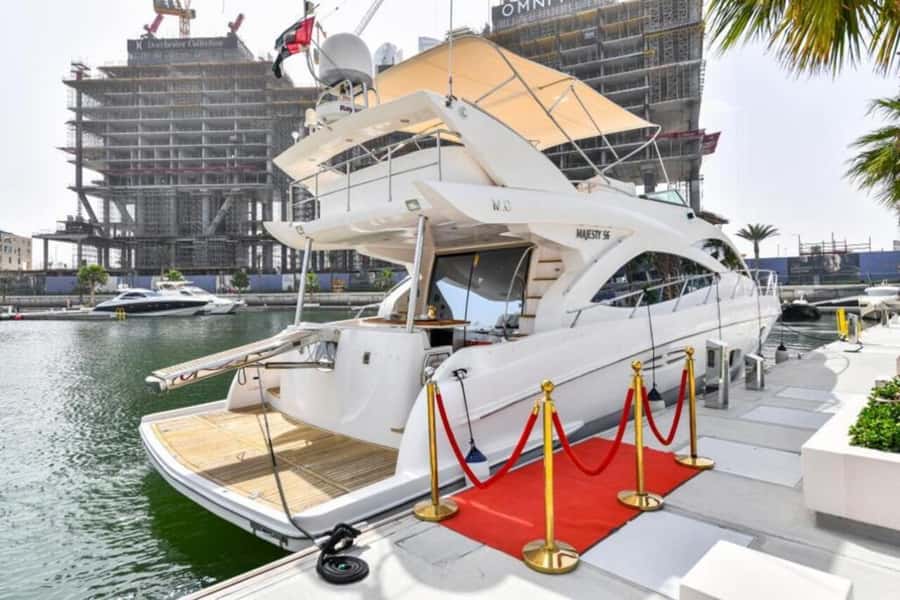 Dubai: Marina Private Luxury Yacht Tour - Two Hours or Three?