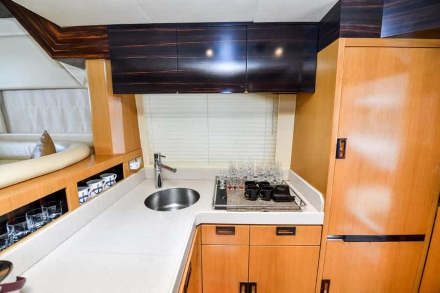 Dubai: Marina Private Luxury Yacht Tour - Who Will Enjoy This Most?