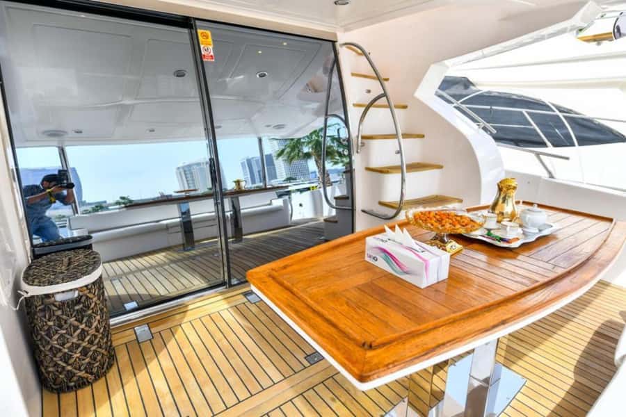 Dubai: Marina Private Luxury Yacht Tour - Practical Tips Before You Board