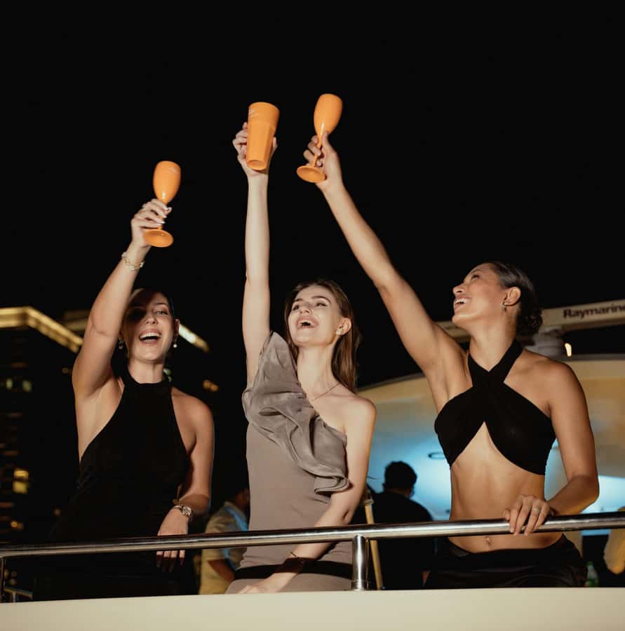Dubai: Marina Yacht Party with BBQ, Unlimited Drinks and DJ - Sailing past JBR and Ain Dubai