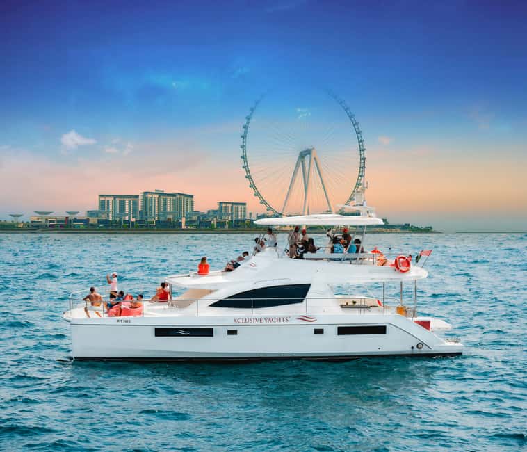 Dubai Marina Yacht Tour: Ain Wheel, JBR & Harbour in 1 Hour - What the virtual guide does, and does not do