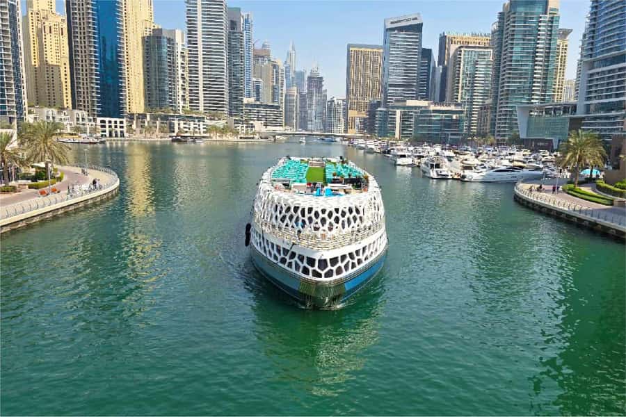 Dubai: Mega Yacht Dinner Cruise with Buffet - Key points to know before booking