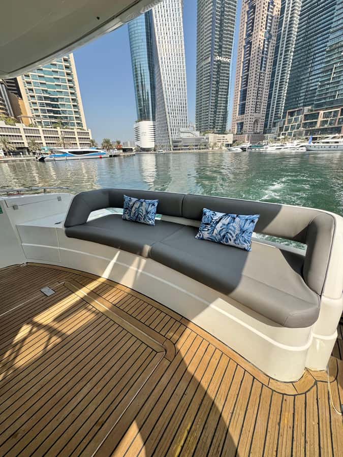 Dubai: Palm Jumeirah luxury private yacht Tour - Practical tips for a smoother trip