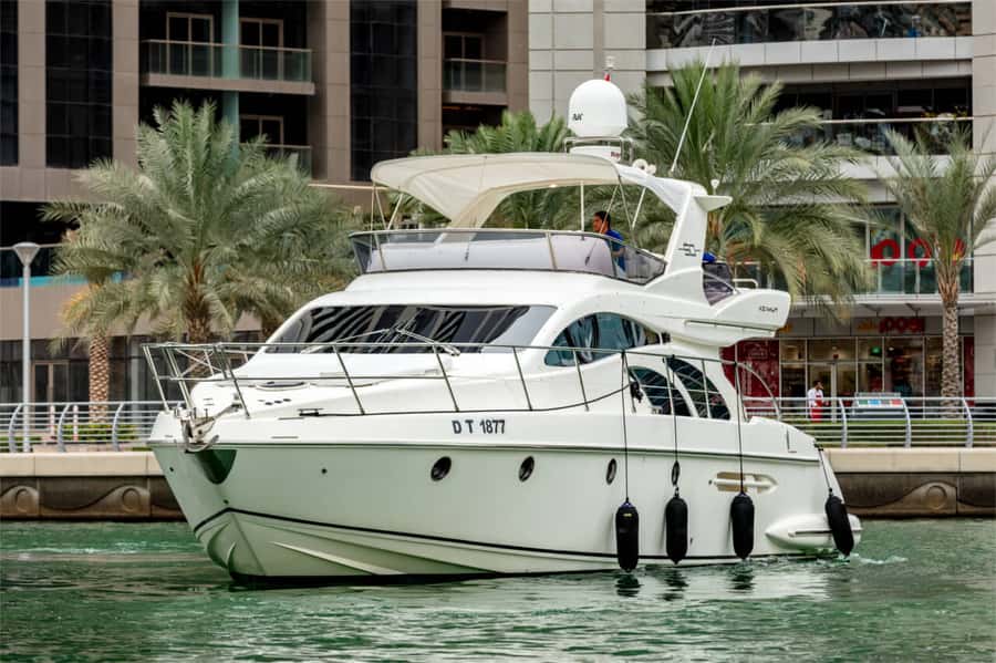 Dubai: Private Luxury Yacht Cruise for up to 20 People - Burj Al Arab and Dubai Harbour
