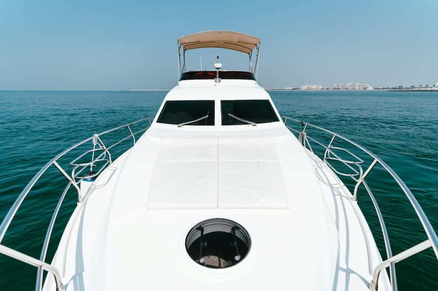Dubai: Private Luxury Yacht Tour on a 50-Foot Yacht - Leaving Dubai Marina with a 15-minute safety briefing