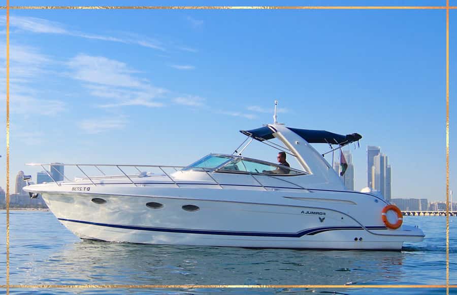 Dubai: Private Yacht Cruise for Unforgettable Memories - Choosing between one hour and two hours
