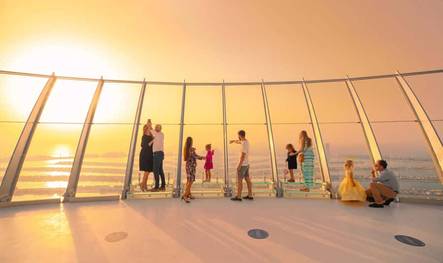 Dubai: The View At The Palm Ticket & 1.5 Afternoon Yacht - Key points to know before booking