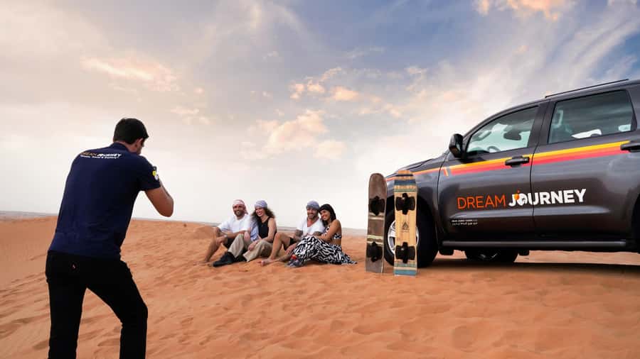 Dubai Waves & Dunes: Luxury Yacht Cruise w/ Red Dunes Safari - Forty-five minutes of dune bashing brings the excitement