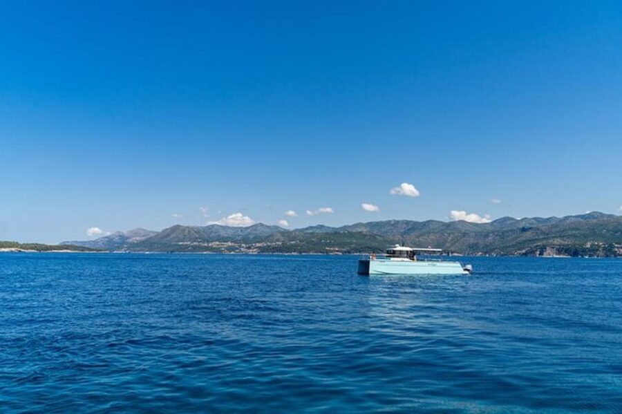 Dubrovnik: Blue Cave Catamaran Tour with Drinks and Snorkel - Why the catamaran makes a difference