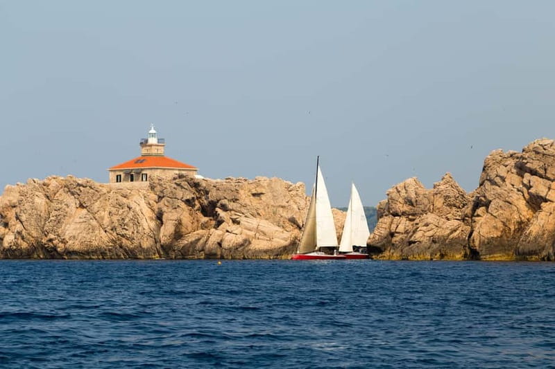 Dubrovnik: Romantic Sunset Sailing Adventure - Setting out from Lapad Bay