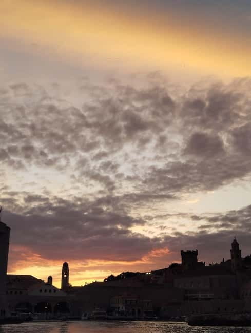 Dubrovnik: Sunset Catamaran Cruise with Sparkling Wine - Should you book the Dubrovnik sunset catamaran?