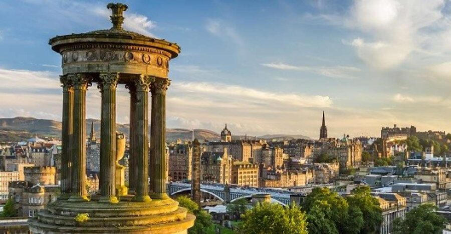 Edinburgh Shore Excursion: City Tour & Royal Yacht Britannia - Holyroodhouse and the foot of the Royal Mile