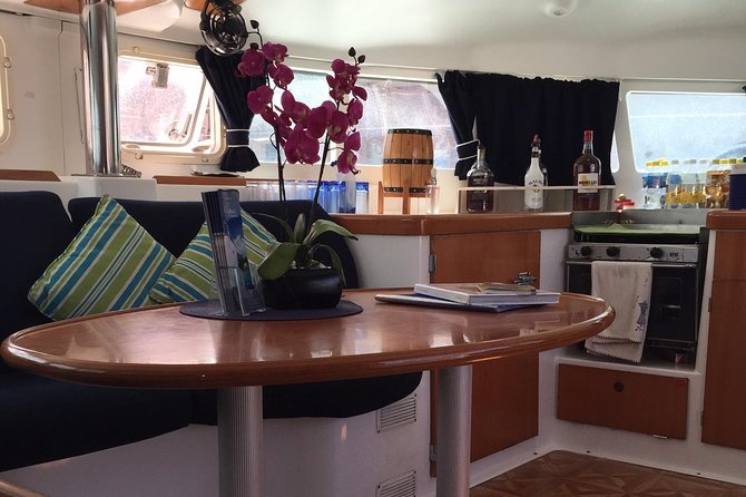 Elegance Catamaran turtles swim and lunch cruise - What you eat and drink onboard