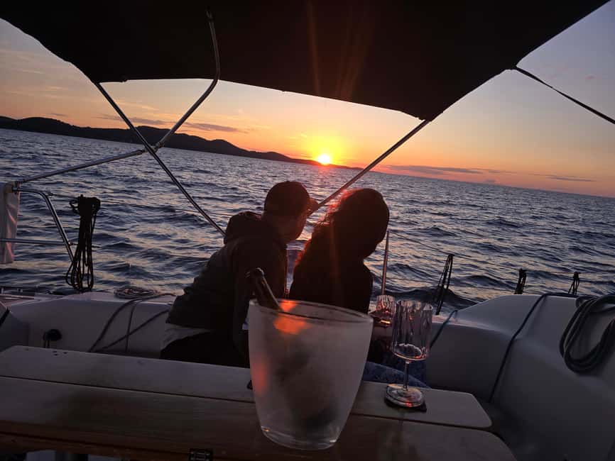 Elegant Sunset cruise under sails,large yacht,full comfort - Who will enjoy this cruise most