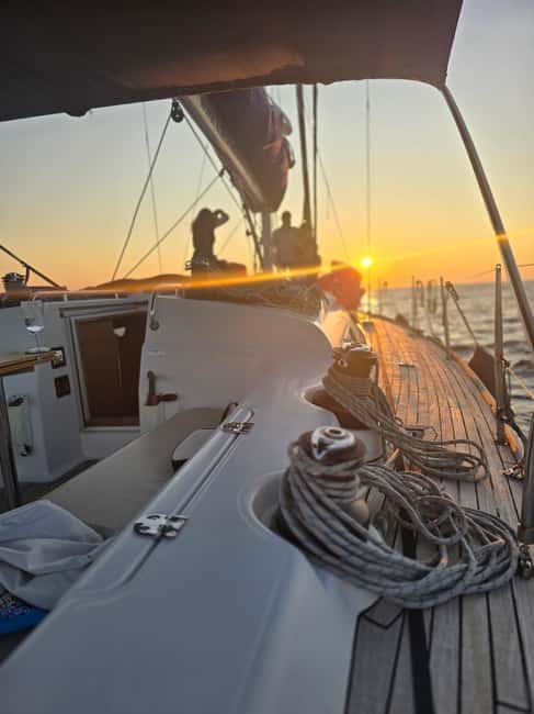 Elegant Sunset cruise under sails,large yacht,full comfort - Is SailingZadar worth booking?
