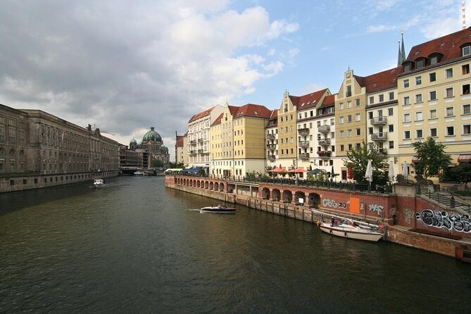 Evening aperitif tour aboard the motor yacht Fitzgerald - Key points to know before booking