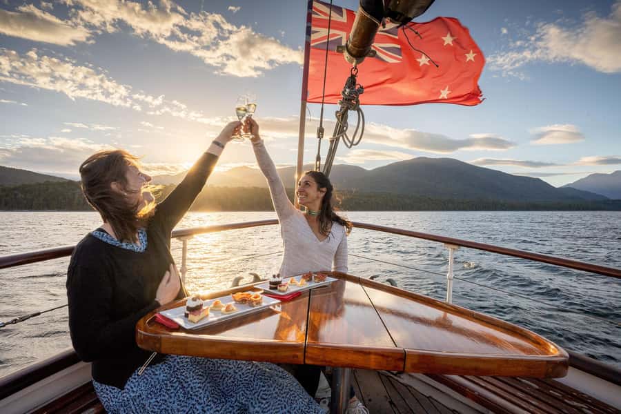 Evening Champagne Cruise on Historic 1935 Motor Yacht. - Practical details before you go