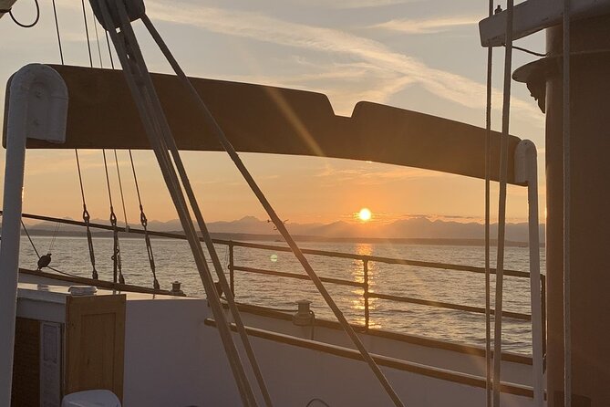Evening Colors Sunset Sail Tour in Seattle - Mountain Views Depend on the Sky