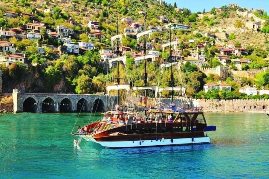 Explore Alanya's Beauty Catamaran Boat Tour - Foam party and children’s animations