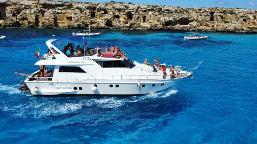 Favignana and Levanzo in relax with yacht Floen - Who will enjoy this most?