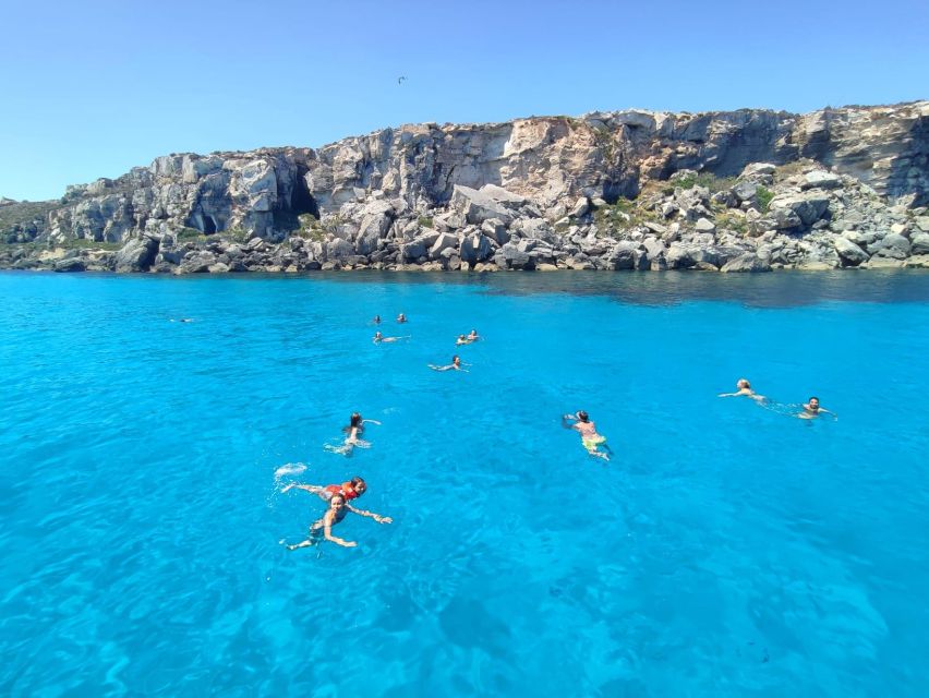 Favignana e Levanzo: tour condiviso Yacht Shalimar IV - A full day between Levanzo and Favignana